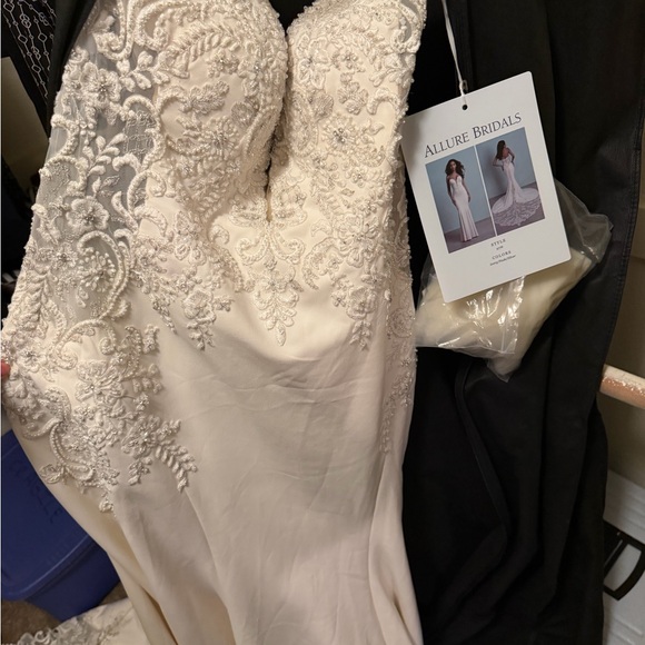 Allure Bridals Ivory and Silver Gown - Picture 8 of 8